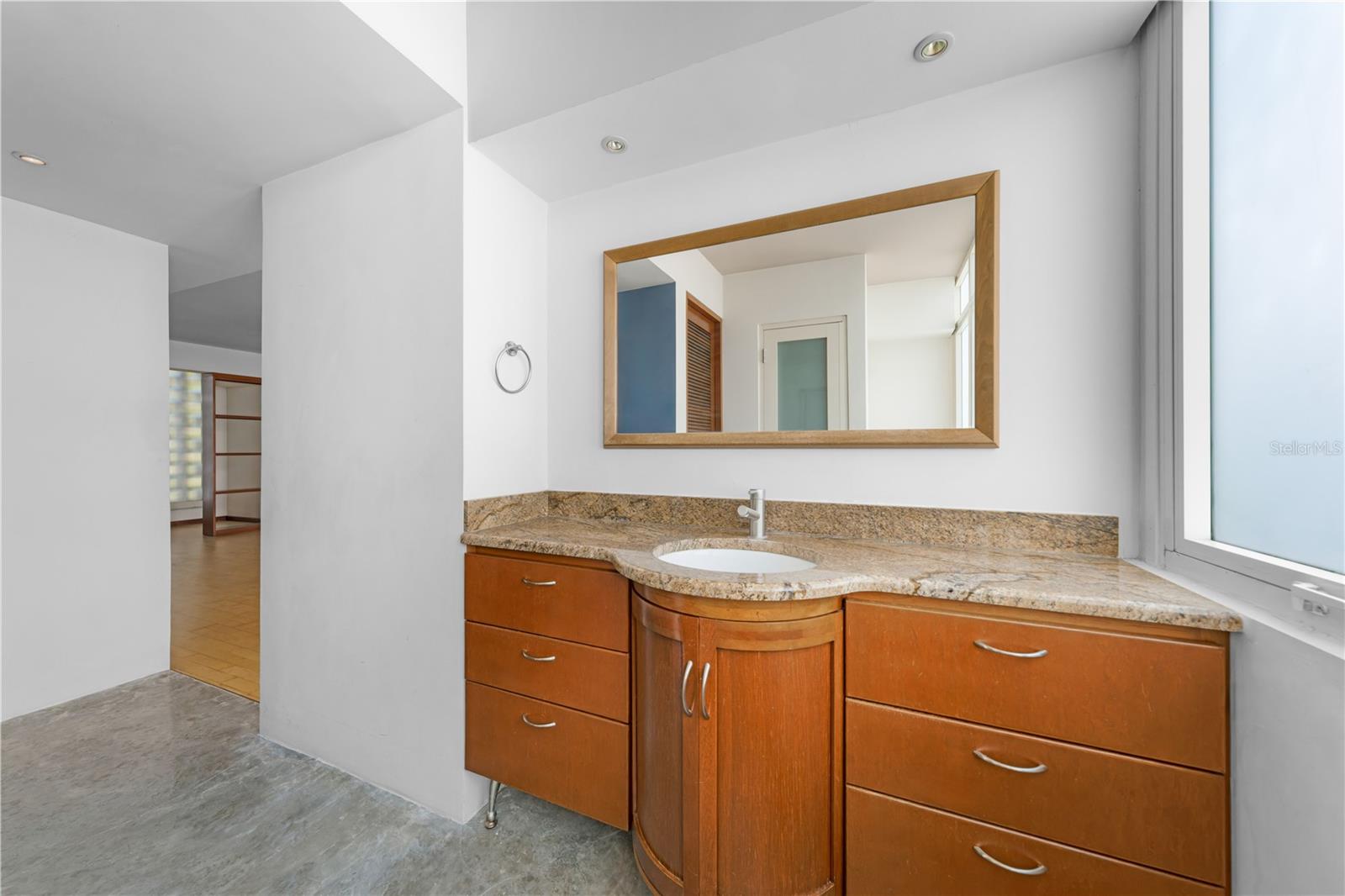 8 MANUEL RODRIGUEZ SERRA ST #2B