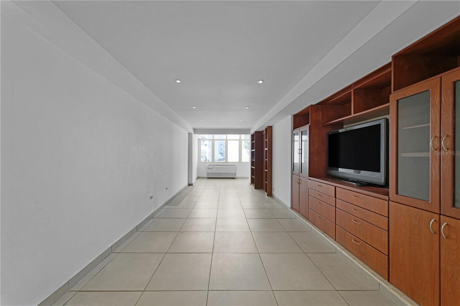 8 MANUEL RODRIGUEZ SERRA ST #2B