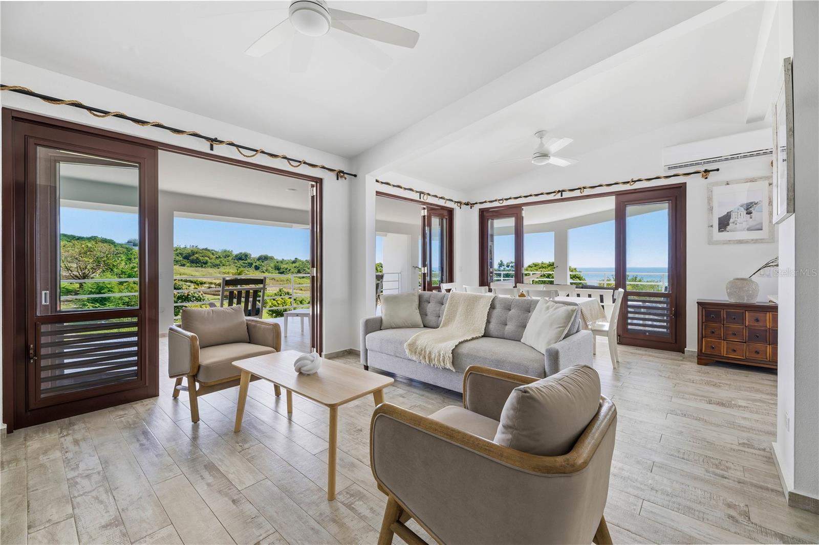 94 EL COCAL COUNTRY AND BEACH CLUB