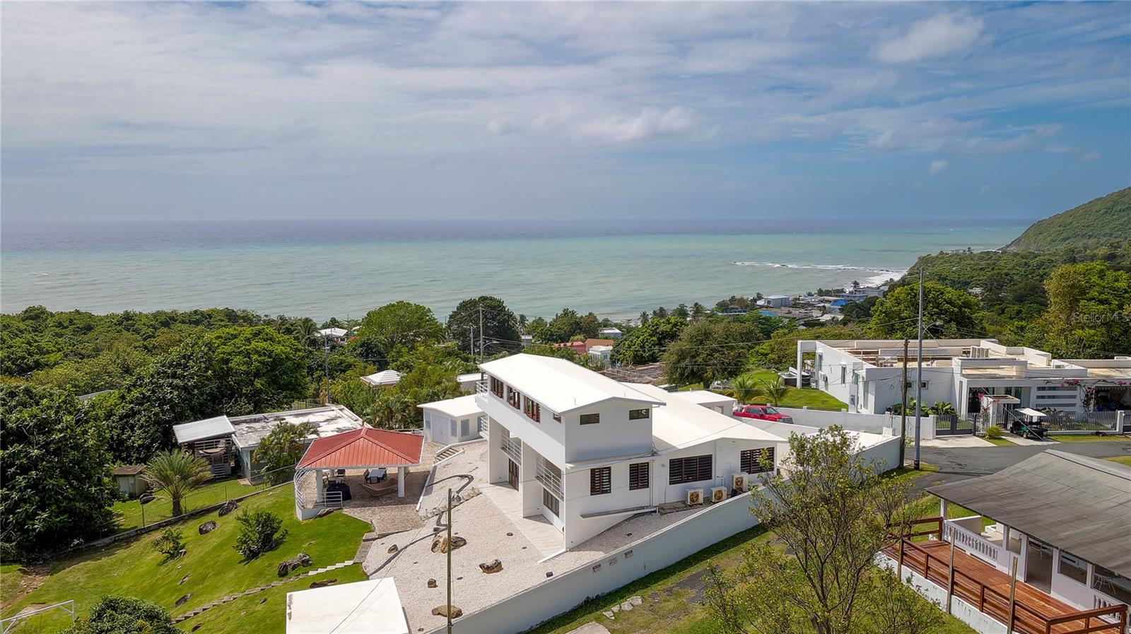 94 EL COCAL COUNTRY AND BEACH CLUB