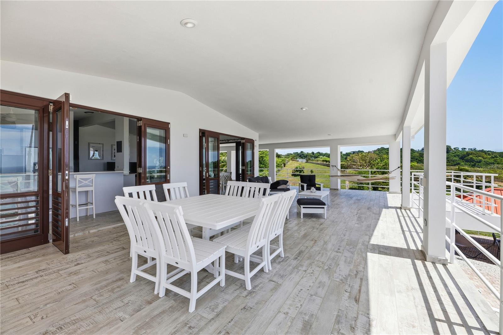 94 EL COCAL COUNTRY AND BEACH CLUB