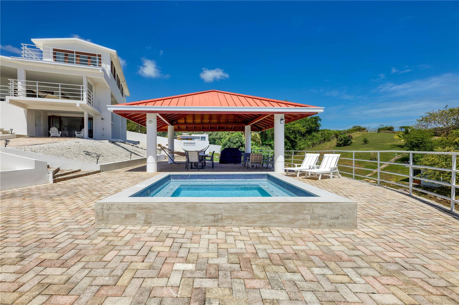 94 EL COCAL COUNTRY AND BEACH CLUB