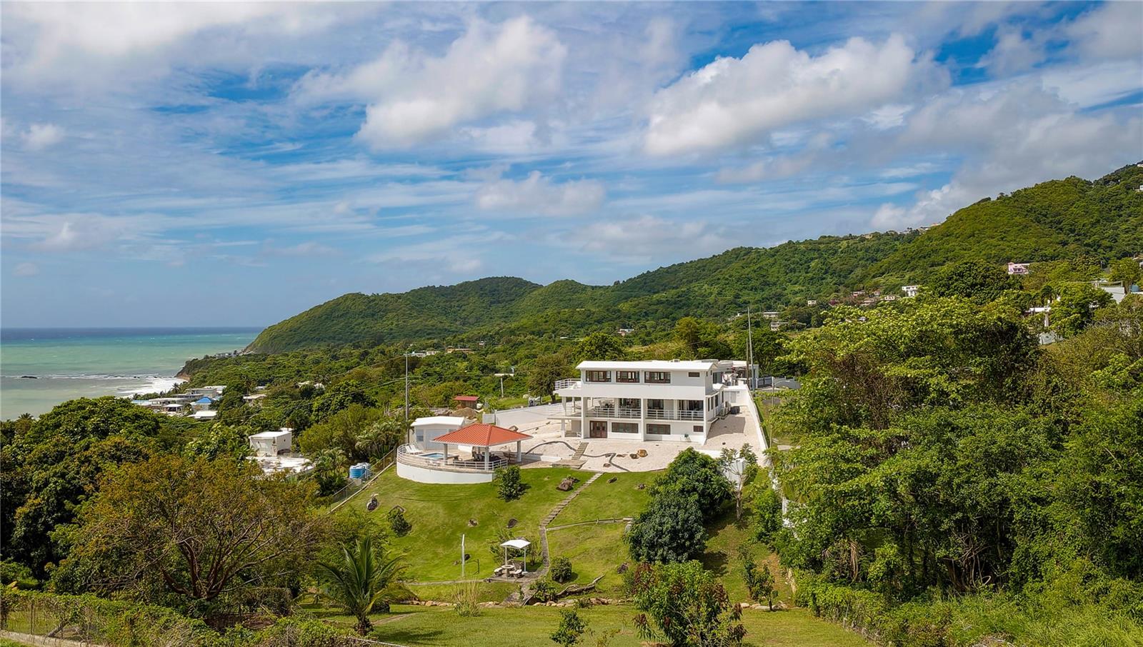 94 EL COCAL COUNTRY AND BEACH CLUB