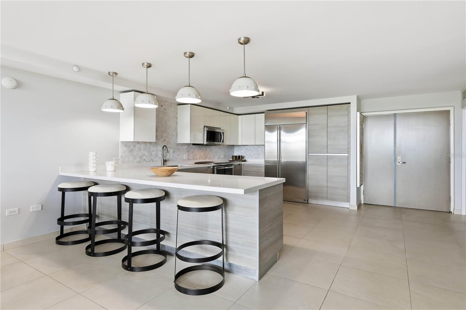 25 MUNOZ RIVERA AVE #413