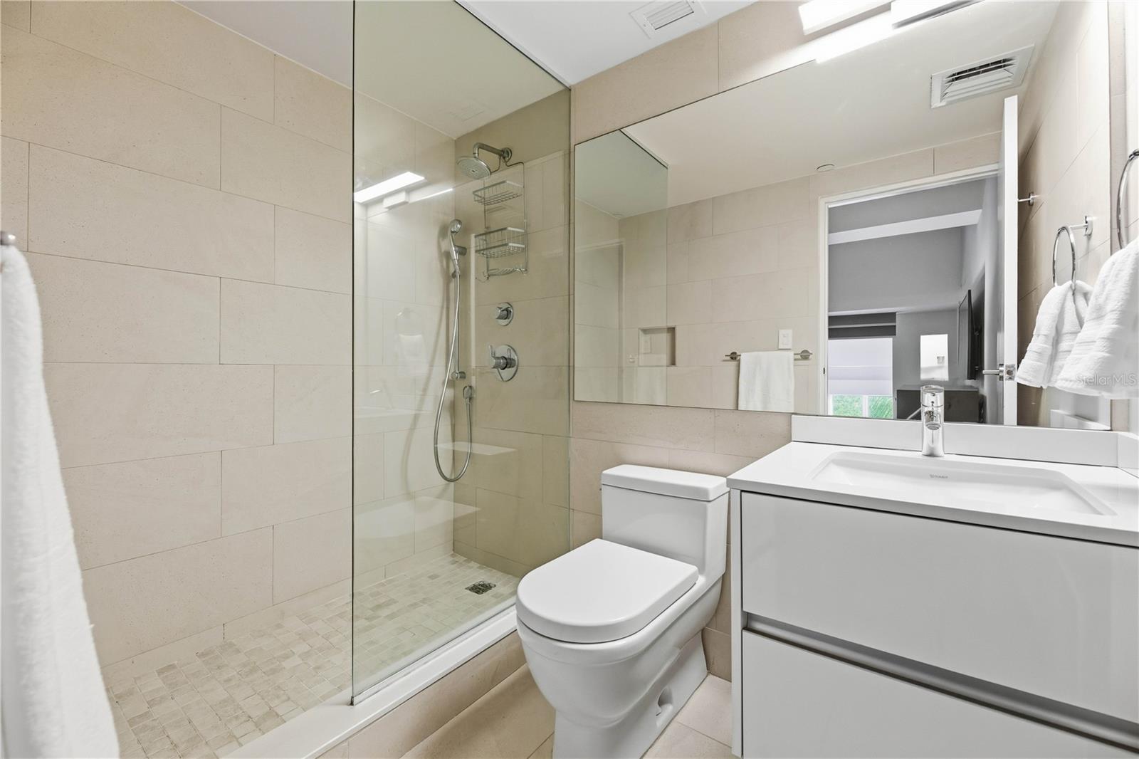 25 MUNOZ RIVERA AVE #413