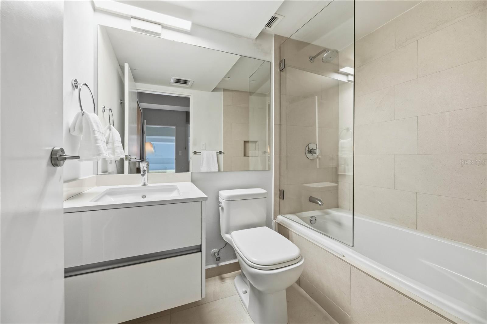 25 MUNOZ RIVERA AVE #413