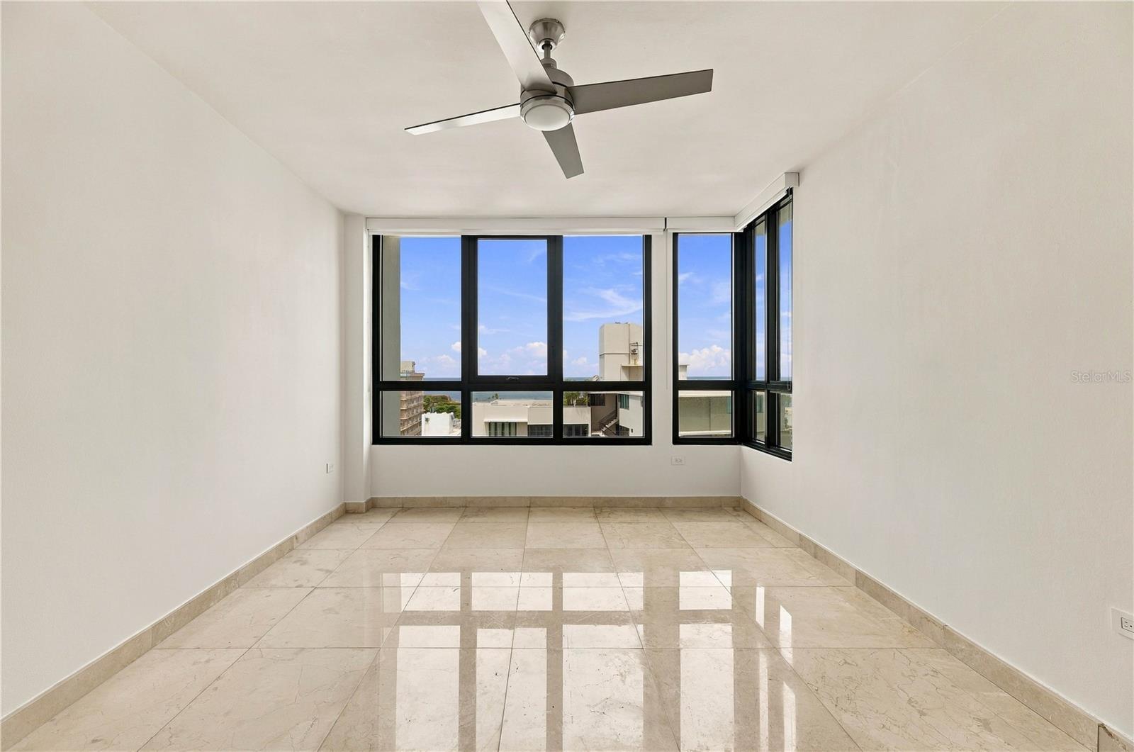 35 MUNOZ RIVERA AVE #901