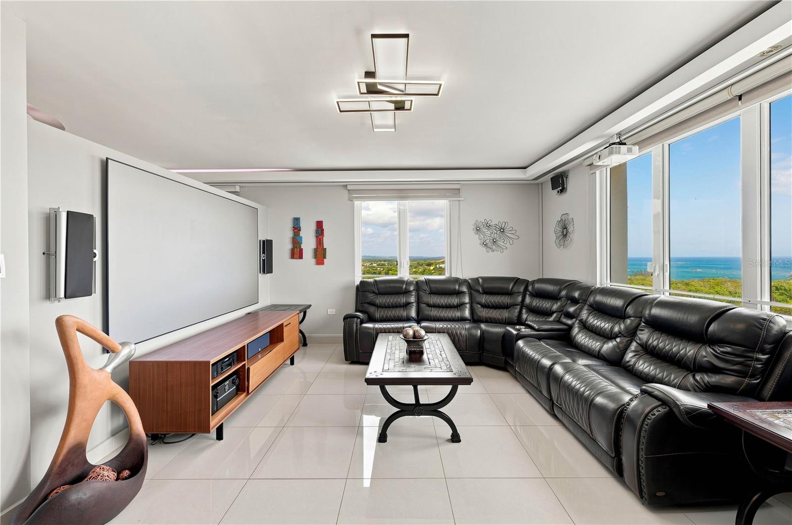 145 OLIVINE ST #PH-571