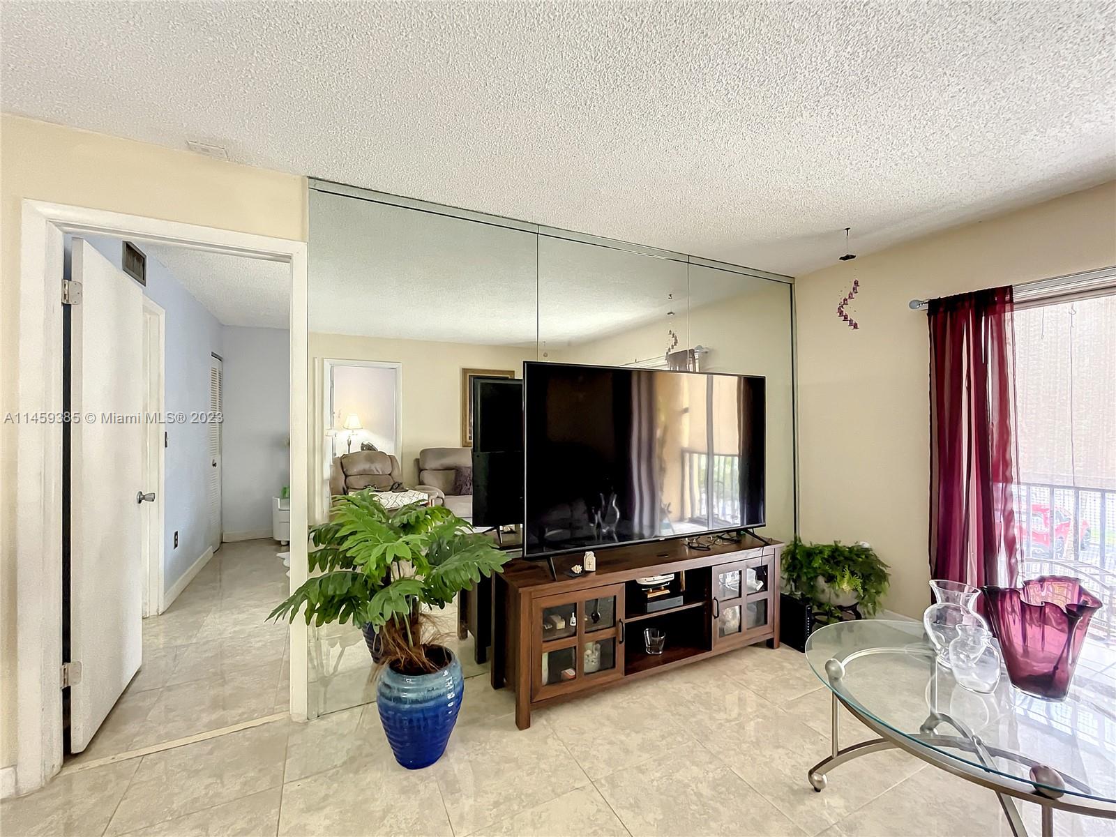 4707 NW 7th St # 8 Unit: 204-8