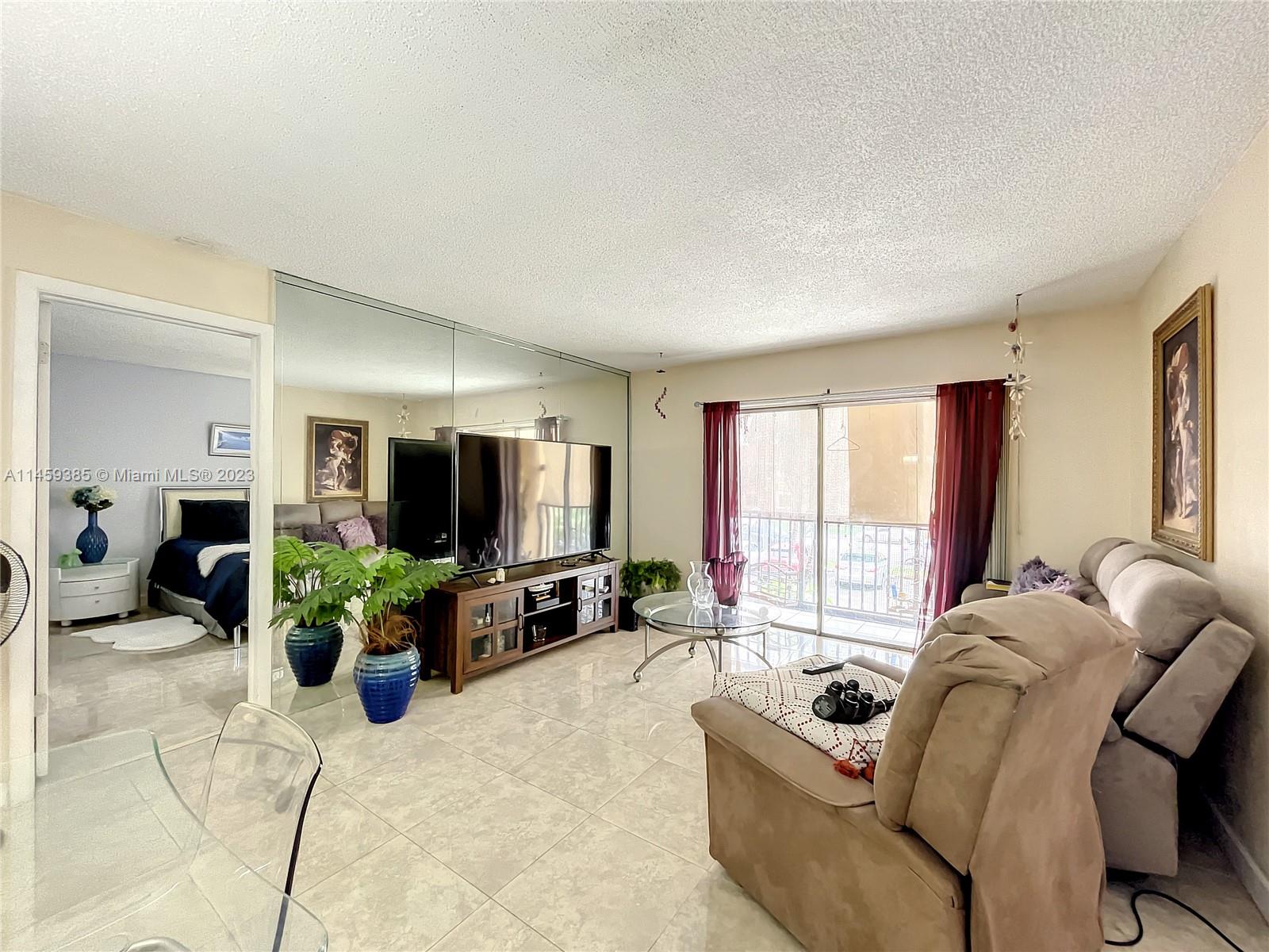 4707 NW 7th St # 8 Unit: 204-8