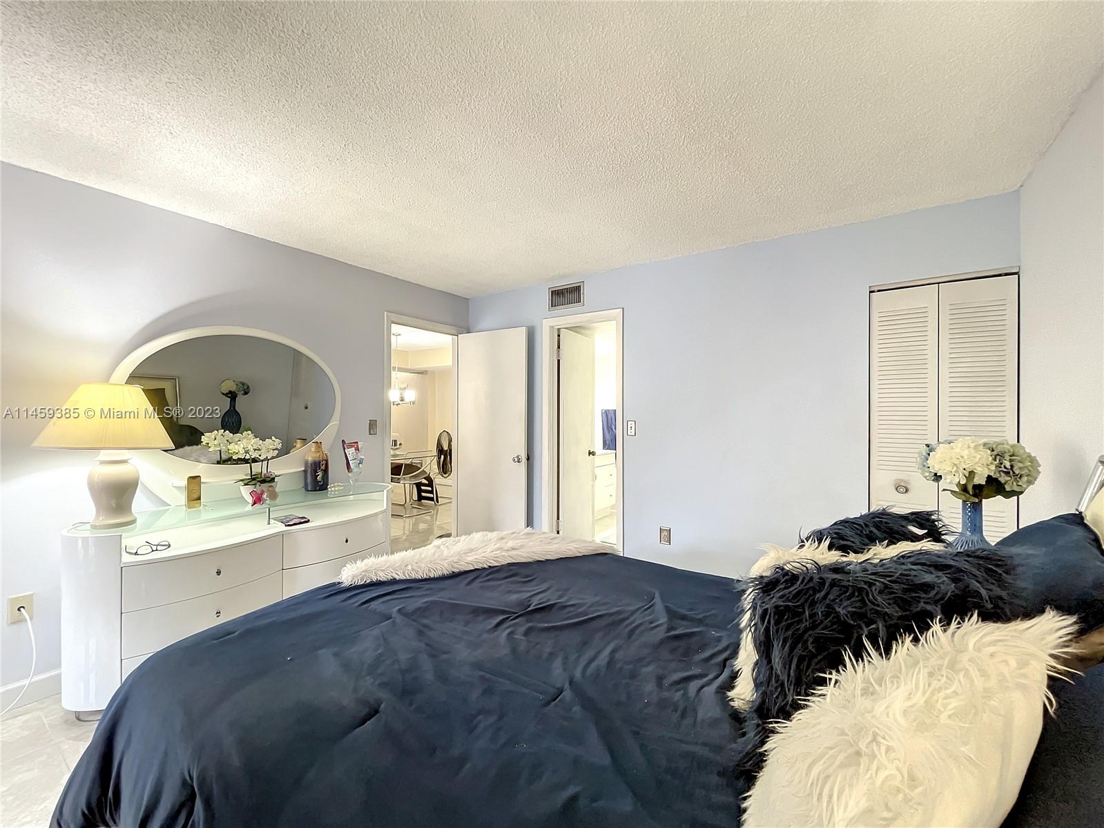 4707 NW 7th St # 8 Unit: 204-8