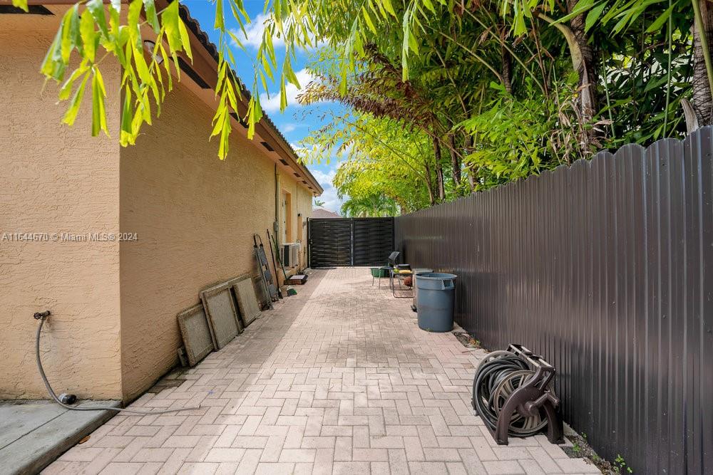 14203 SW 289th Ter