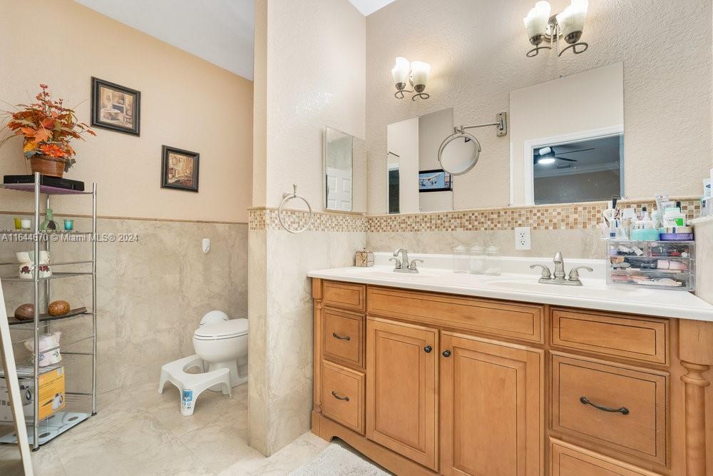 14203 SW 289th Ter