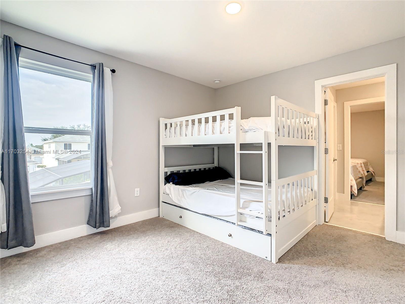 1130 Arisha Dr