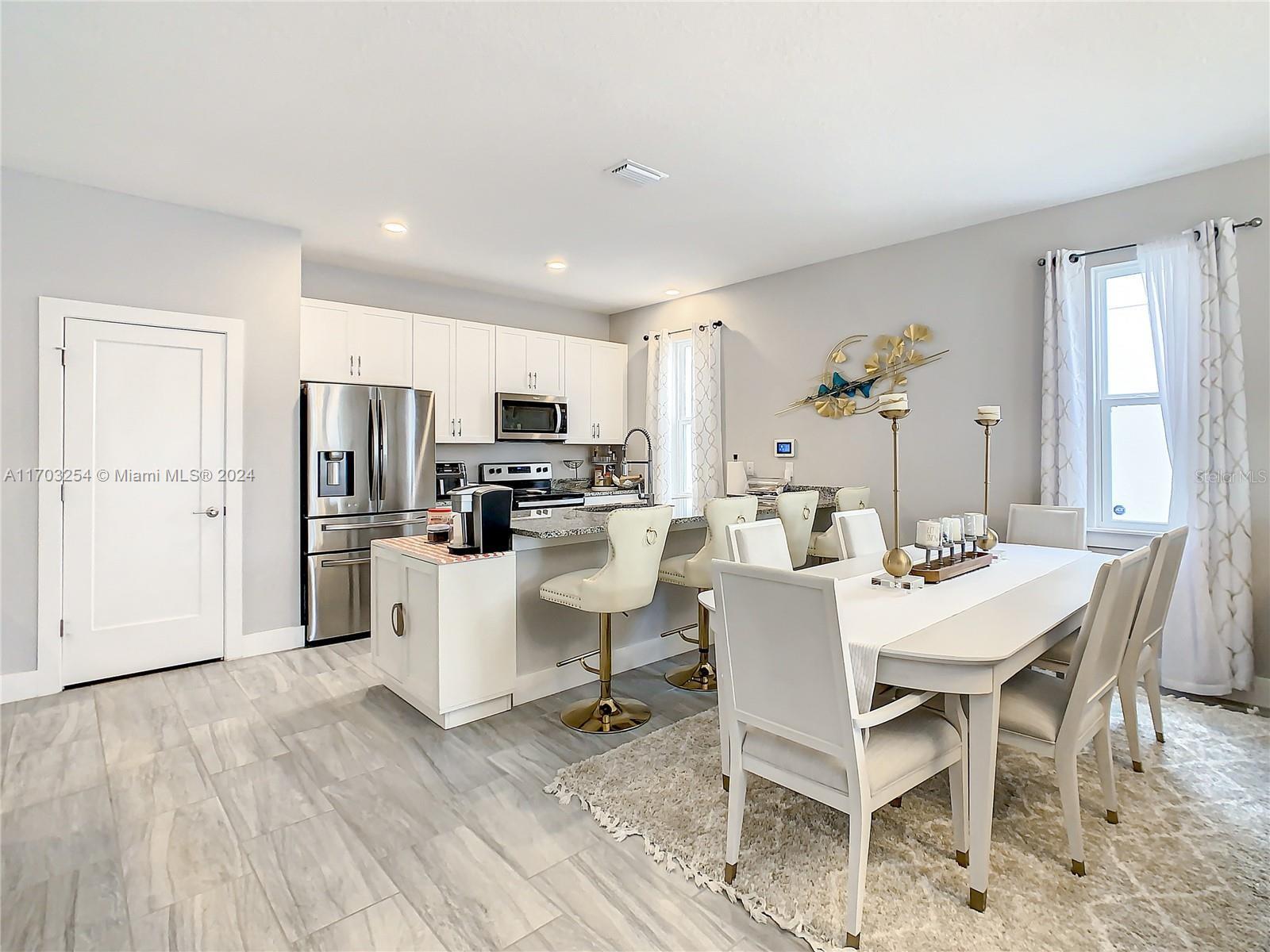 1130 Arisha Dr