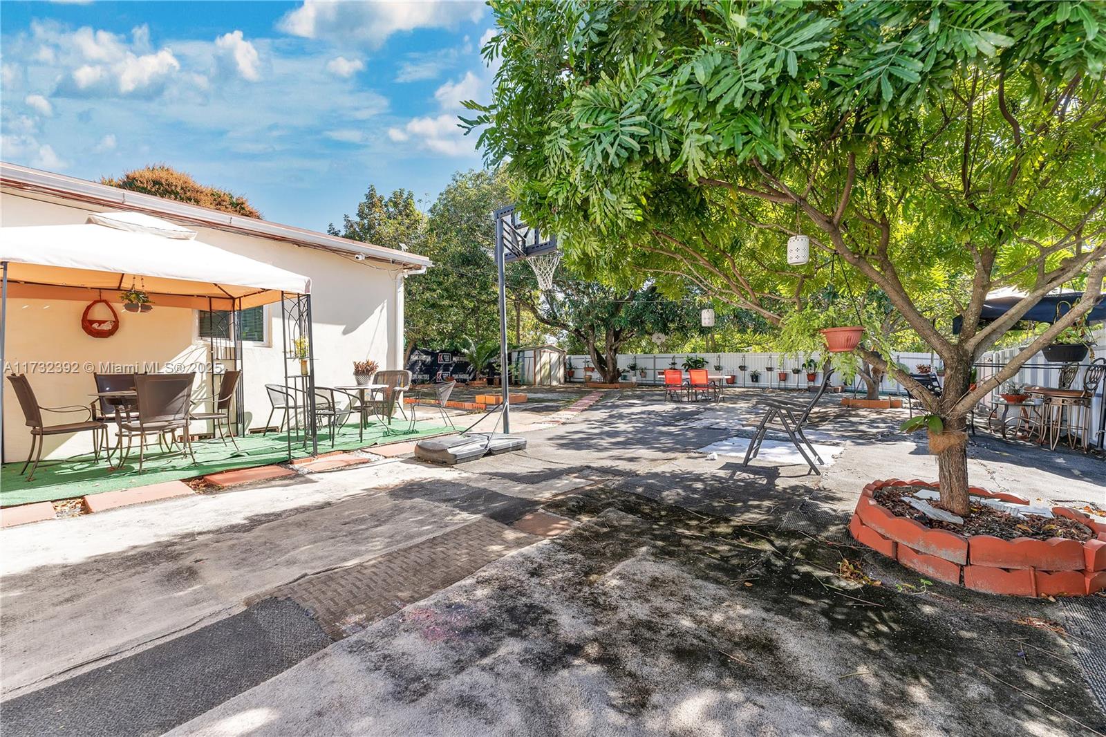 380 NW 133rd St