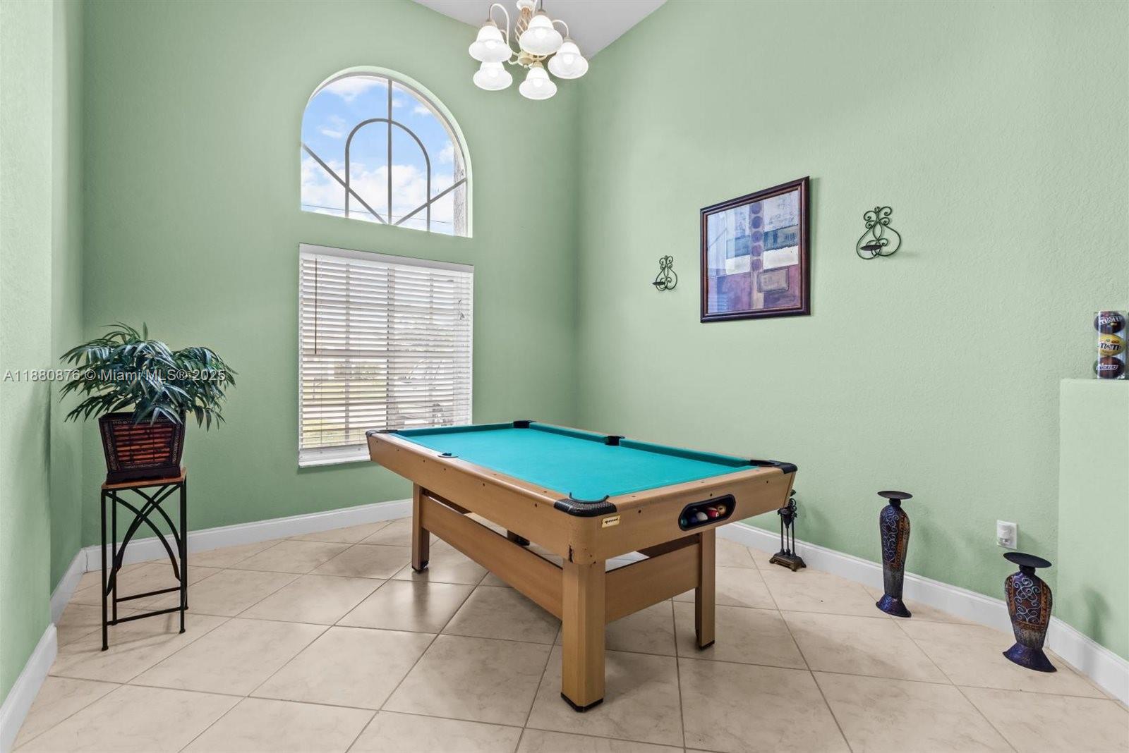 566 SW Halifax Ave, Port St. Lucie
