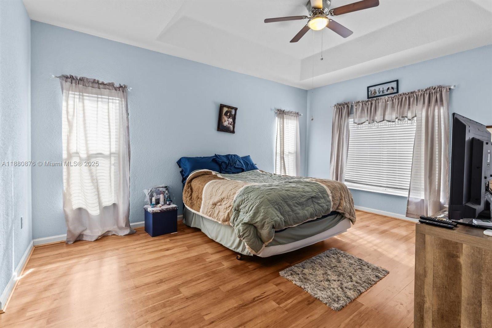 566 SW Halifax Ave, Port St. Lucie