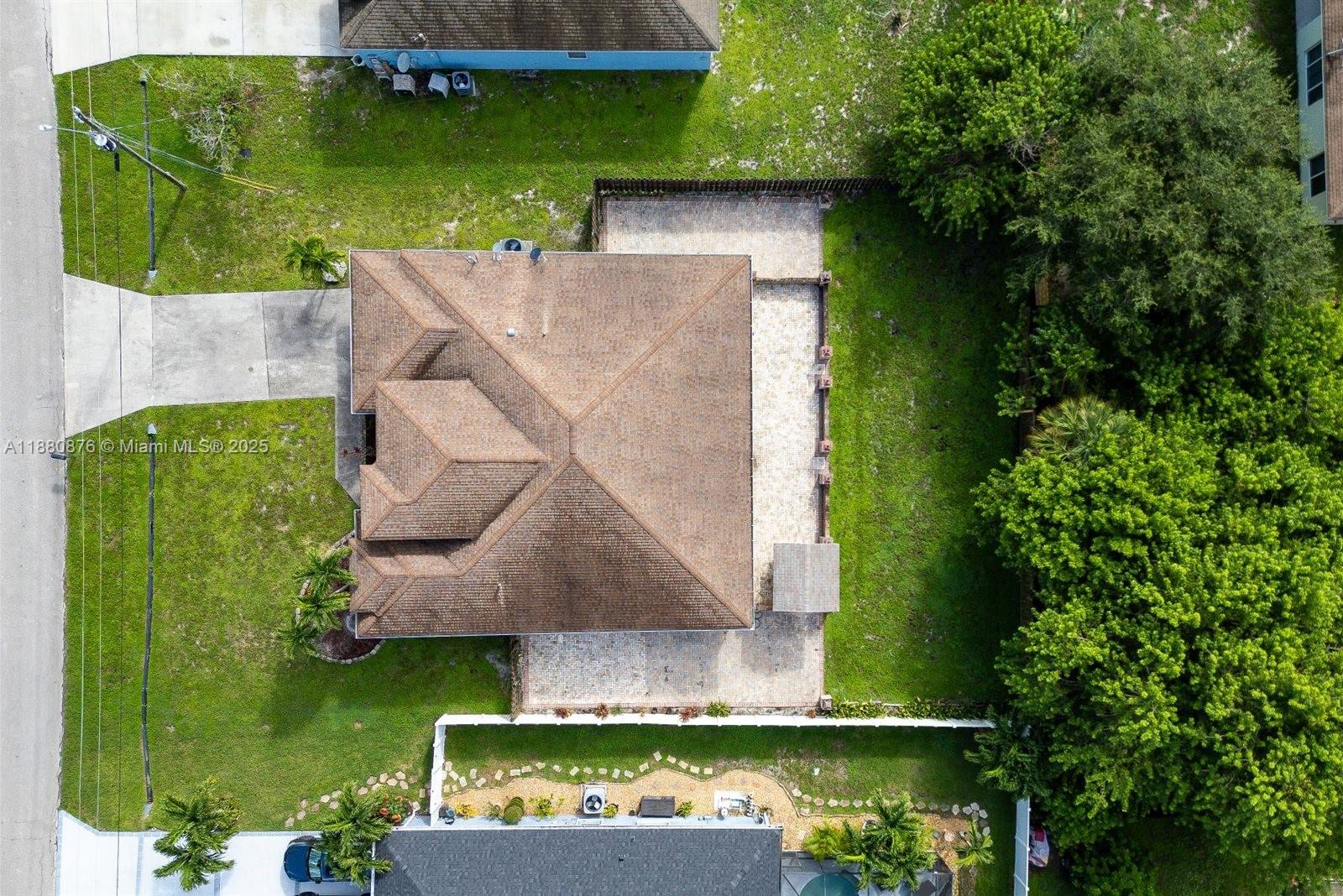 566 SW Halifax Ave, Port St. Lucie