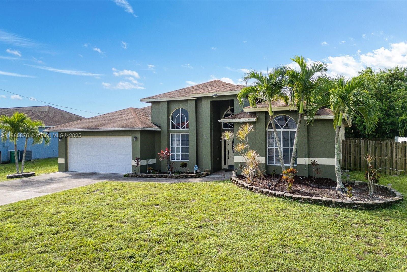 566 SW Halifax Ave, Port St. Lucie