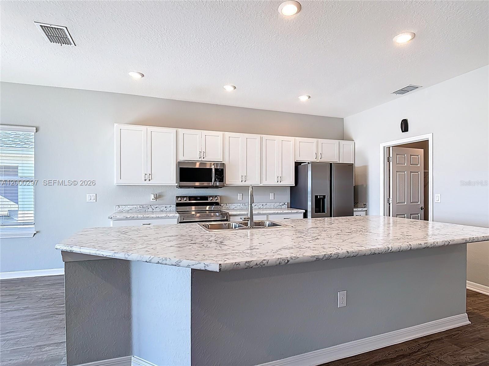 840 840 SYDNEY STREET