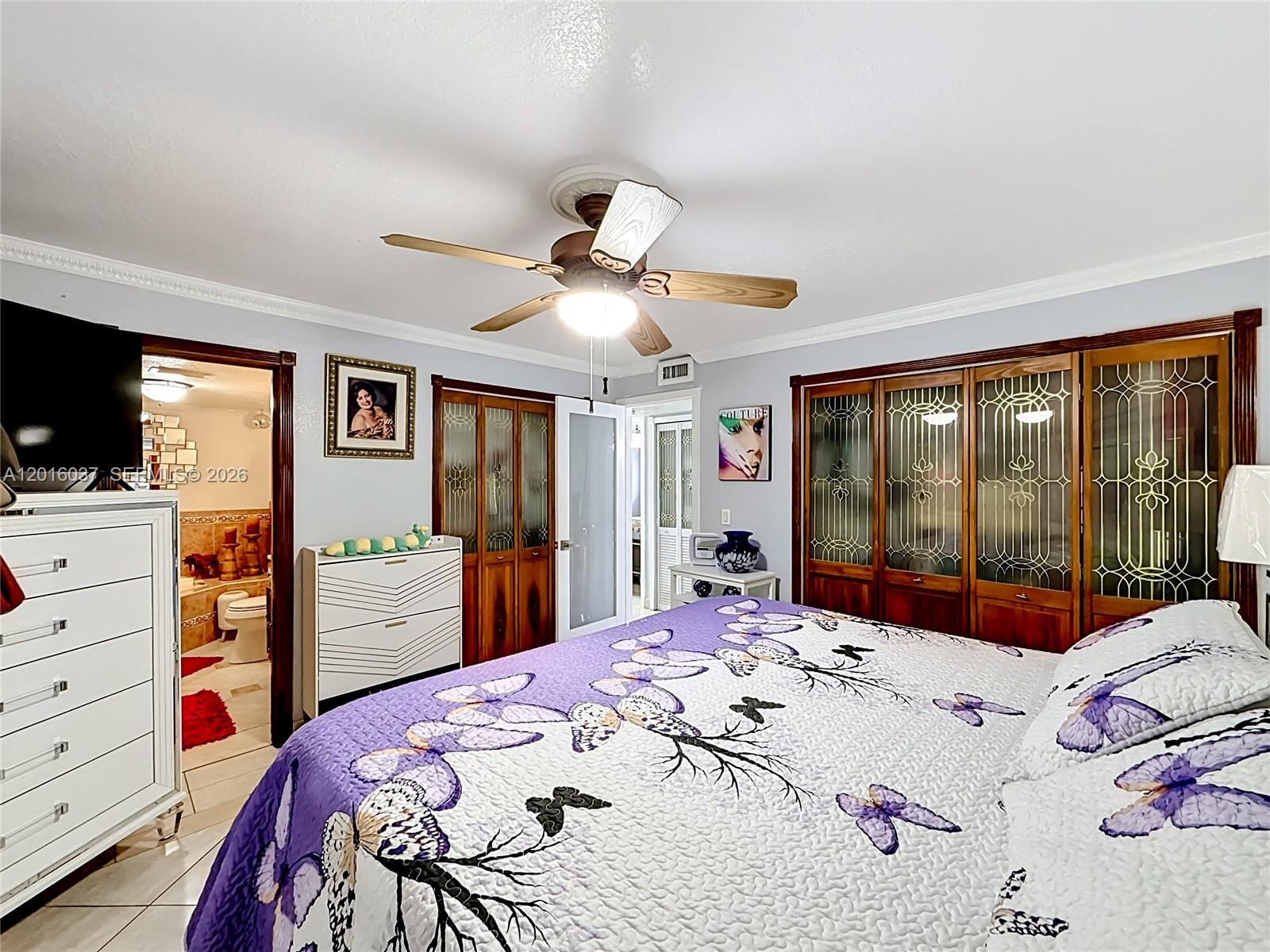 1652 W 42nd Pl # 2