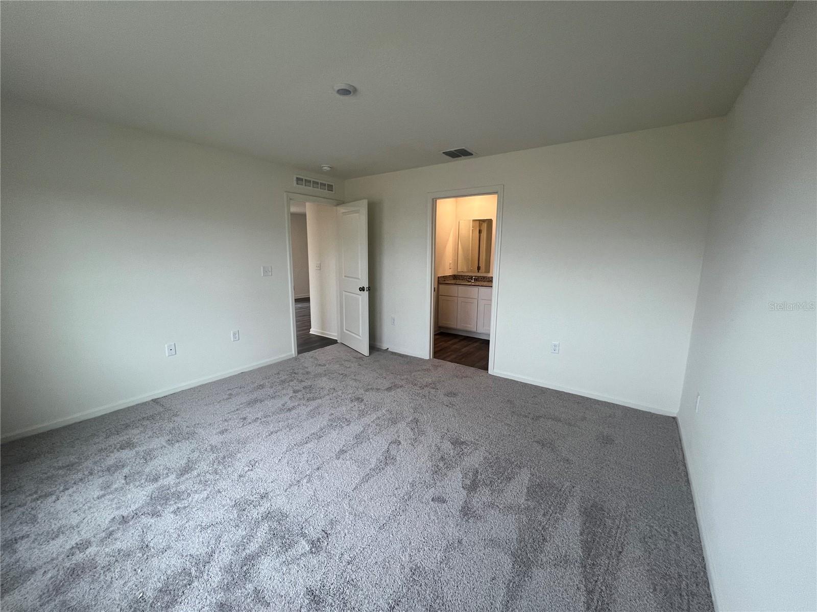4204 LAVENDER CT