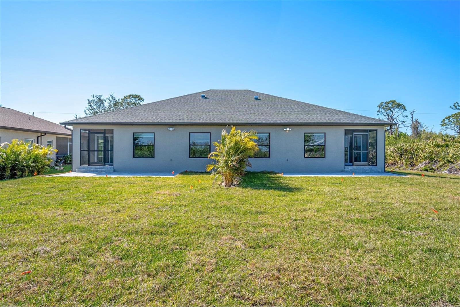 24 DONLON DR