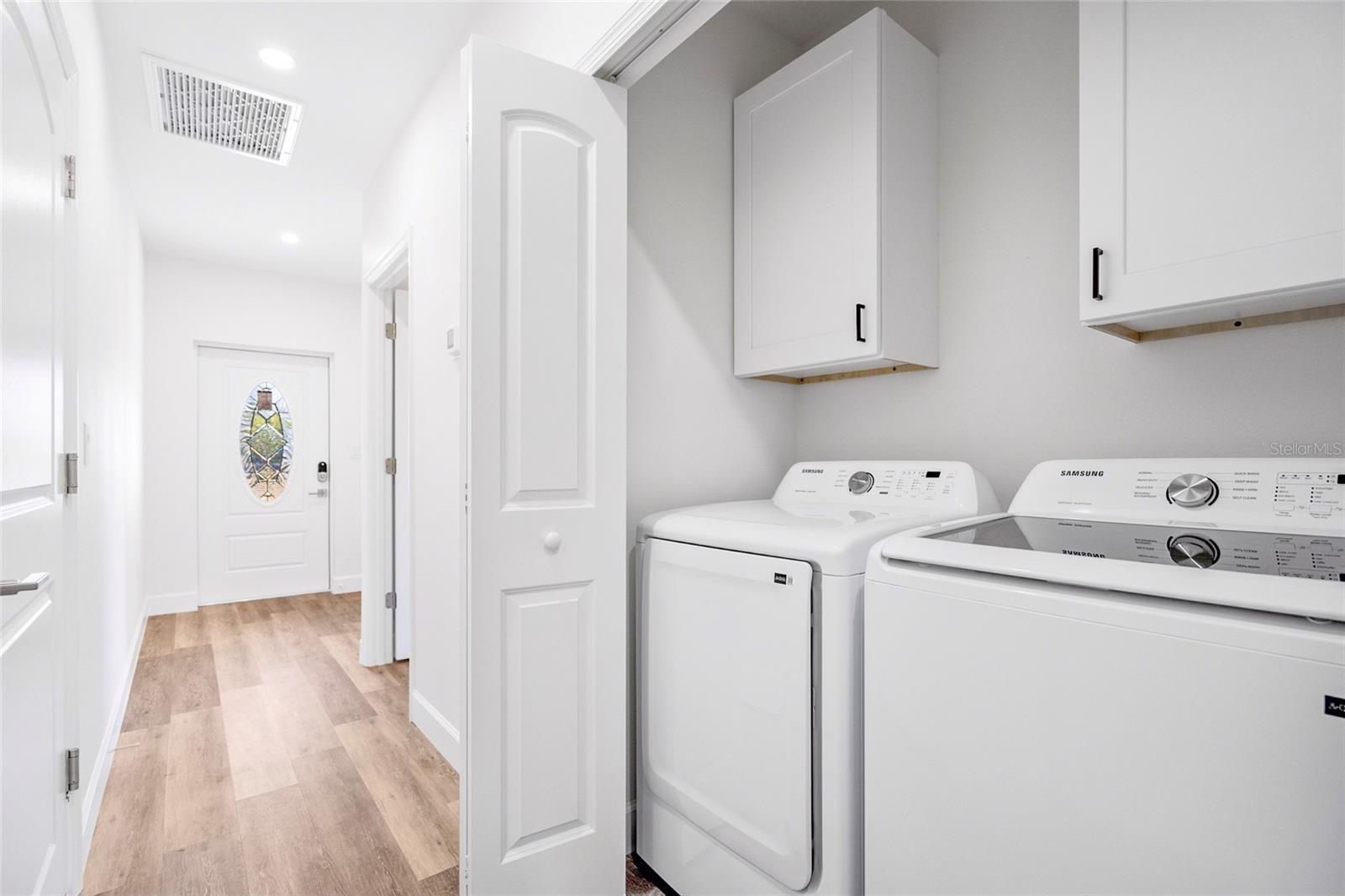 24 DONLON DR