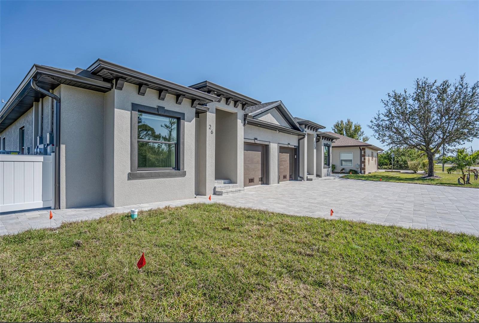 24 DONLON DR