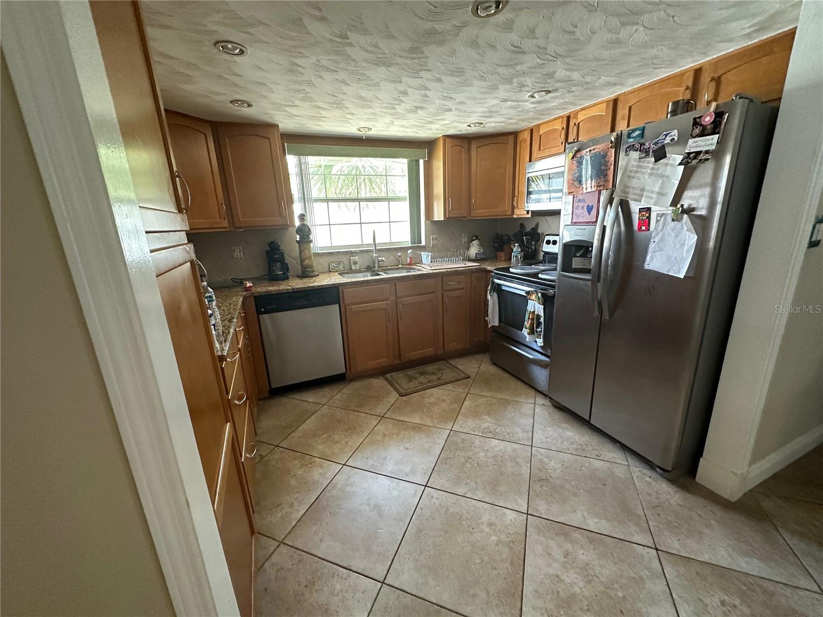 7114 PARROT DR