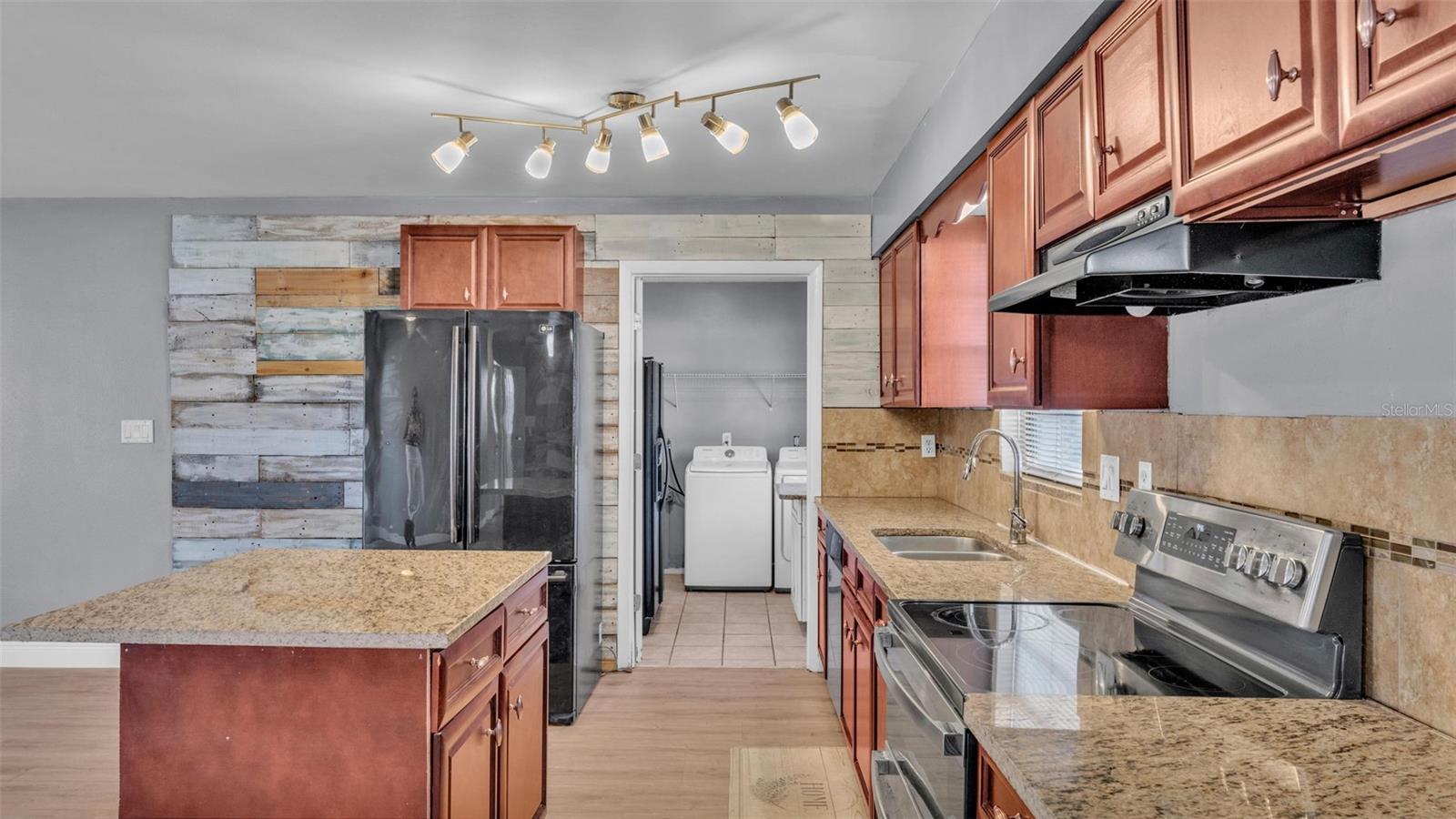 4601 SW REYNOSA DR SW