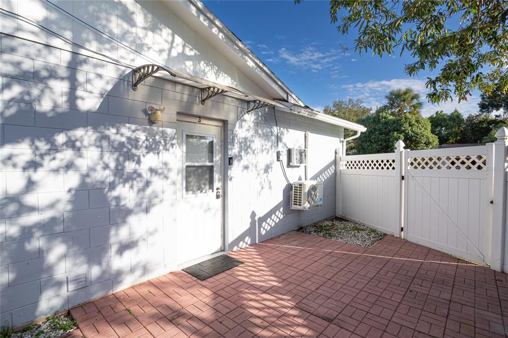 111 CUAUTLA WAY