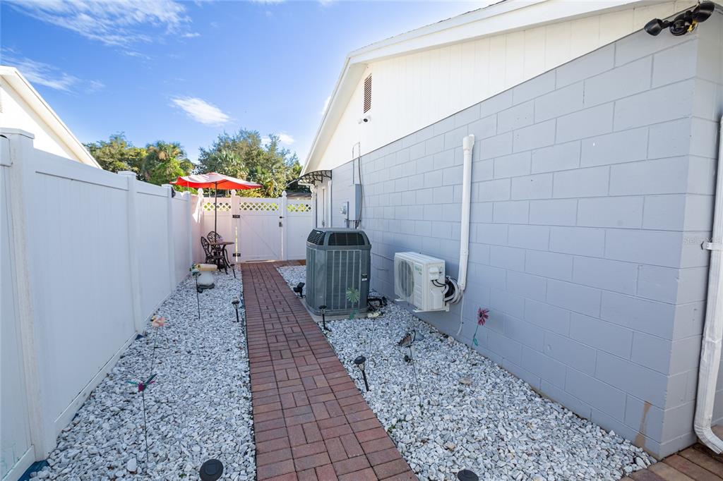 111 CUAUTLA WAY