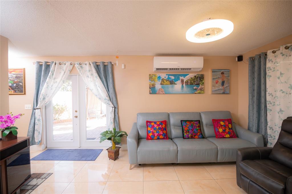 111 CUAUTLA WAY