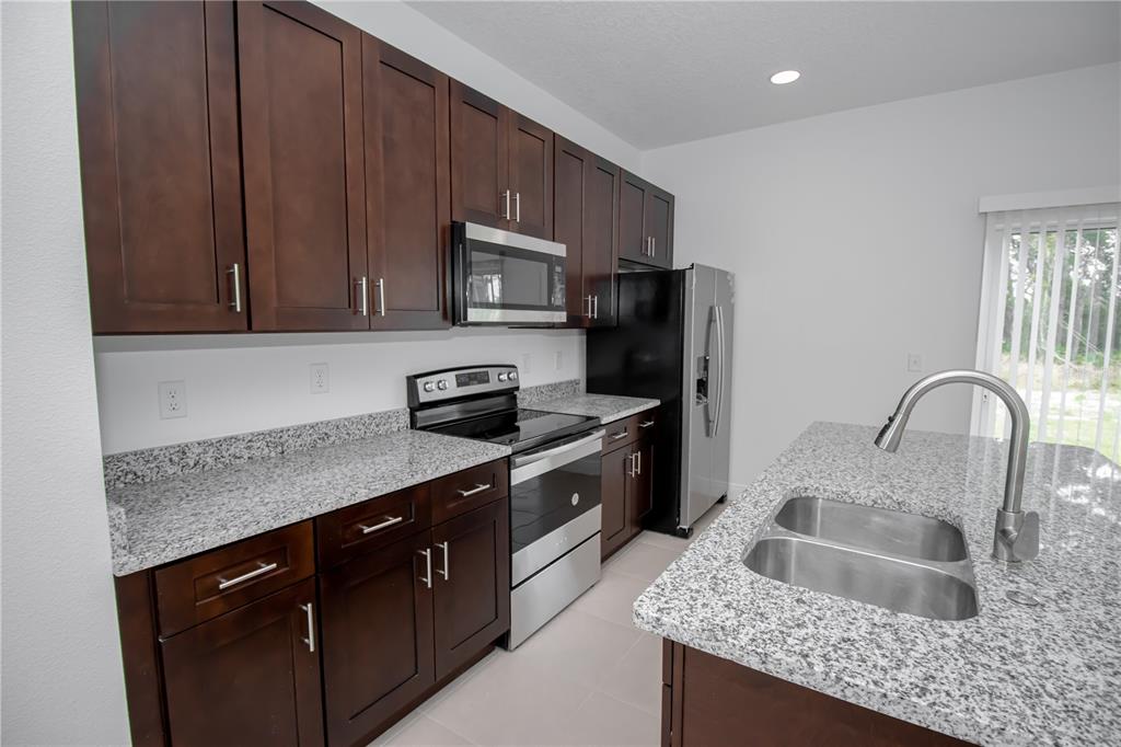 15169 SW 50TH COURT RD