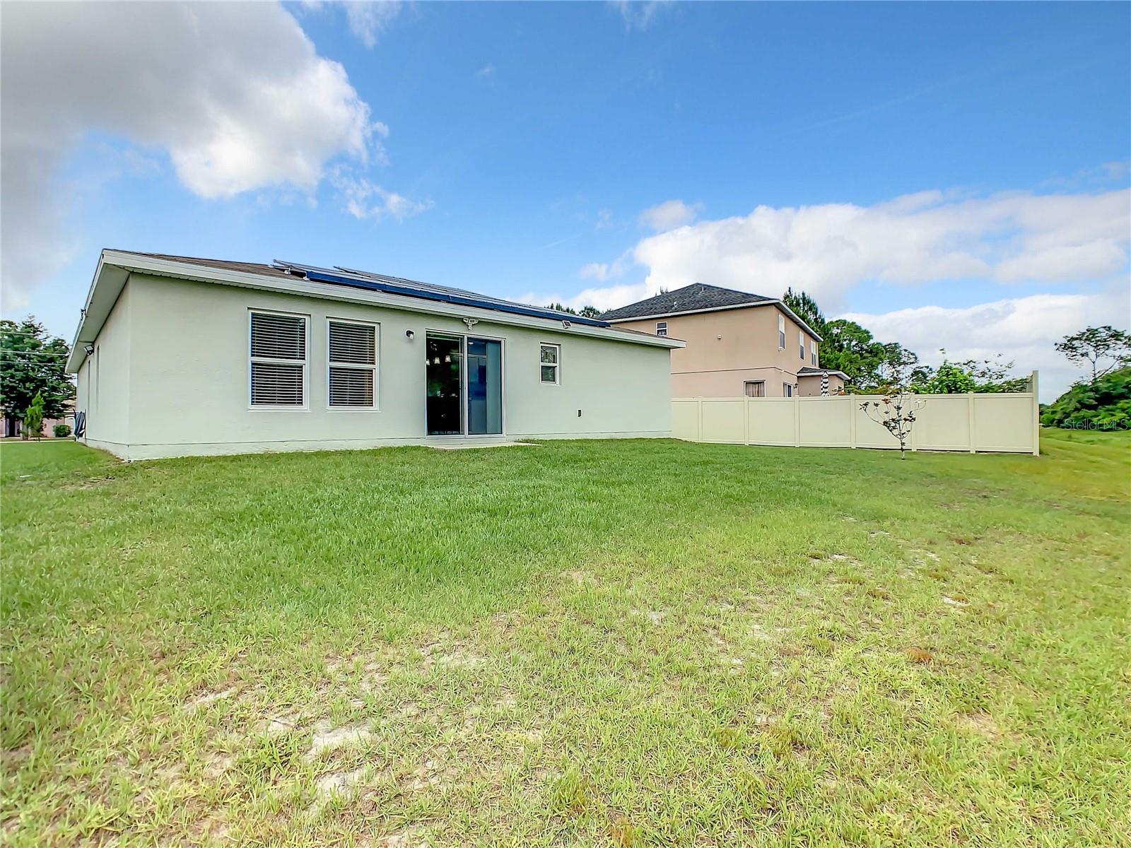 1235 APOPKA LN