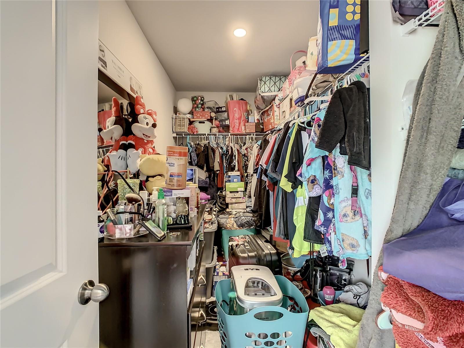1235 APOPKA LN
