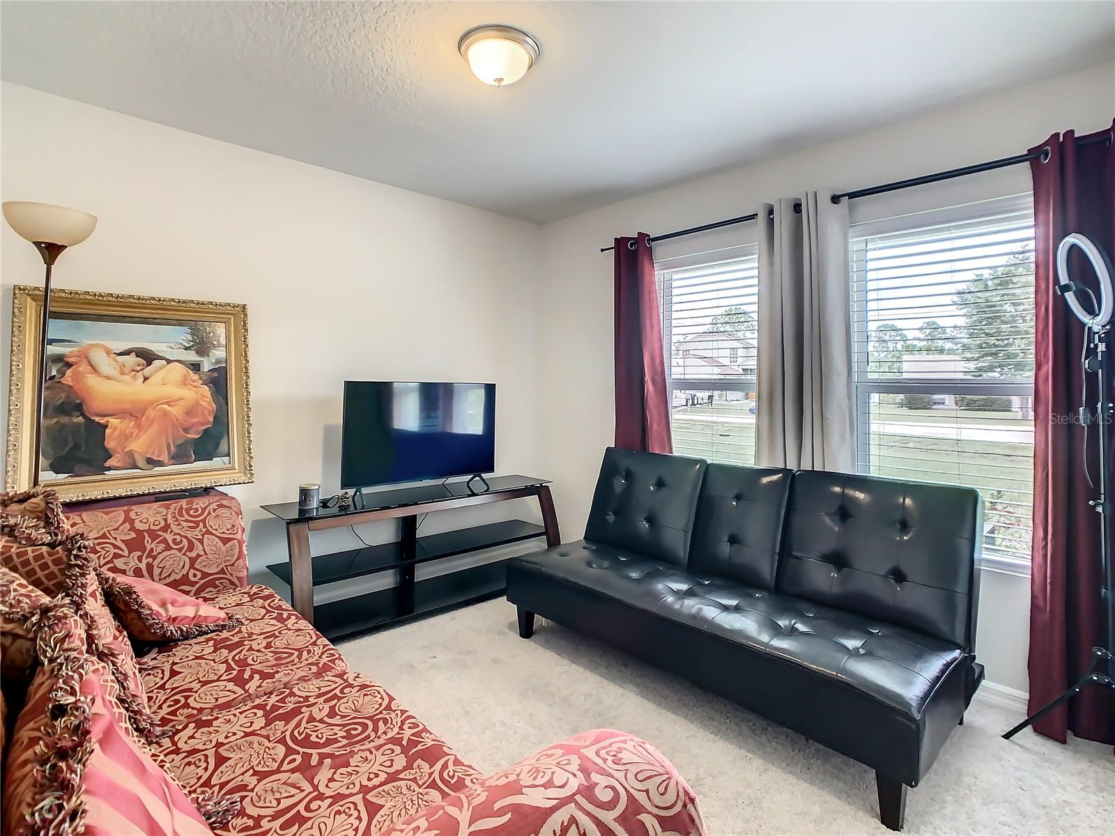 1235 APOPKA LN
