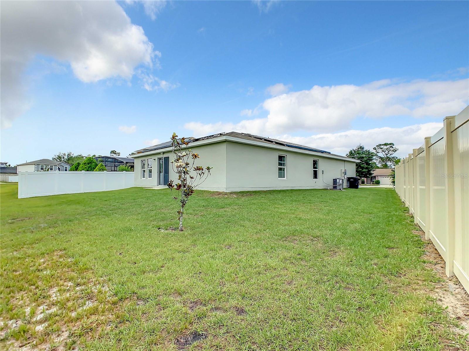 1235 APOPKA LN