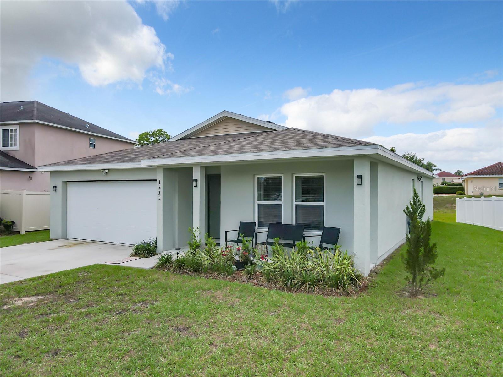 1235 APOPKA LN