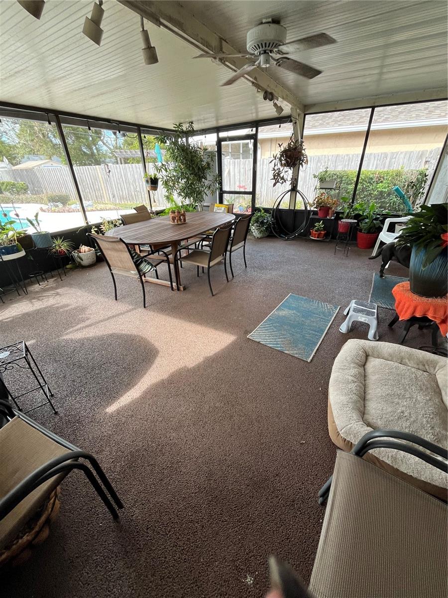 1538 LAWNDALE CIR