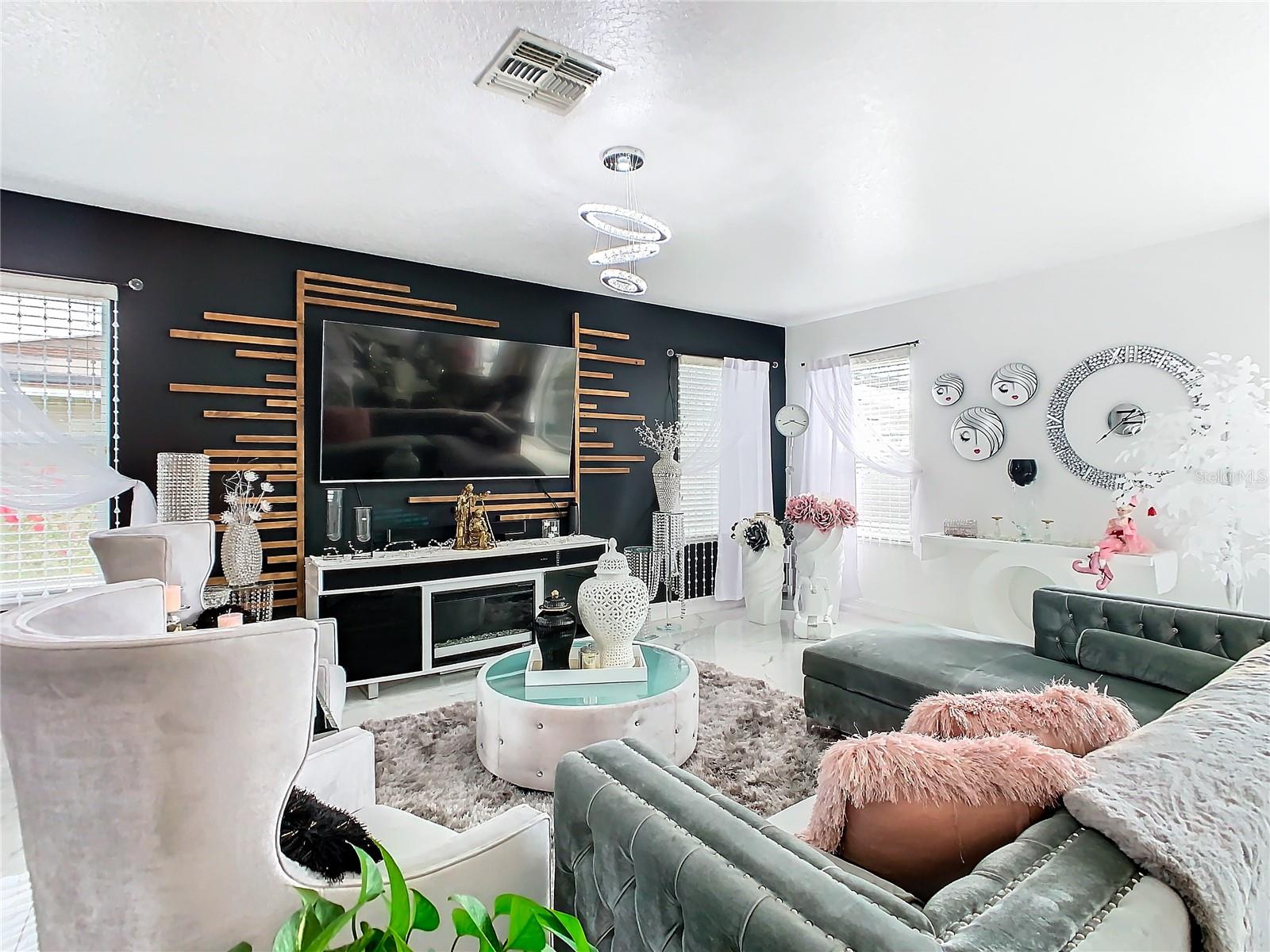 1879 MONTE CRISTO LN