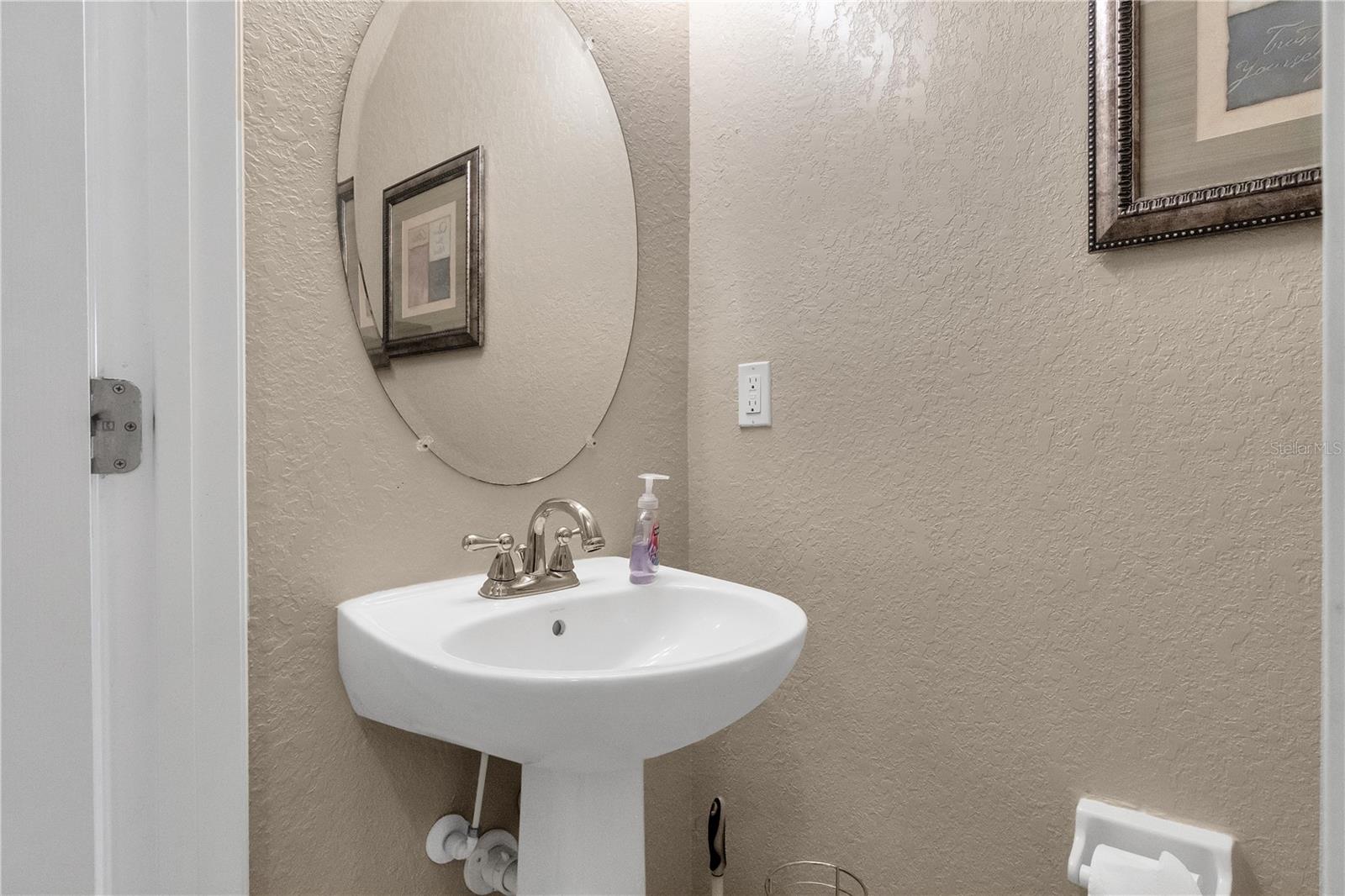 2465 CARAVELLE CIR