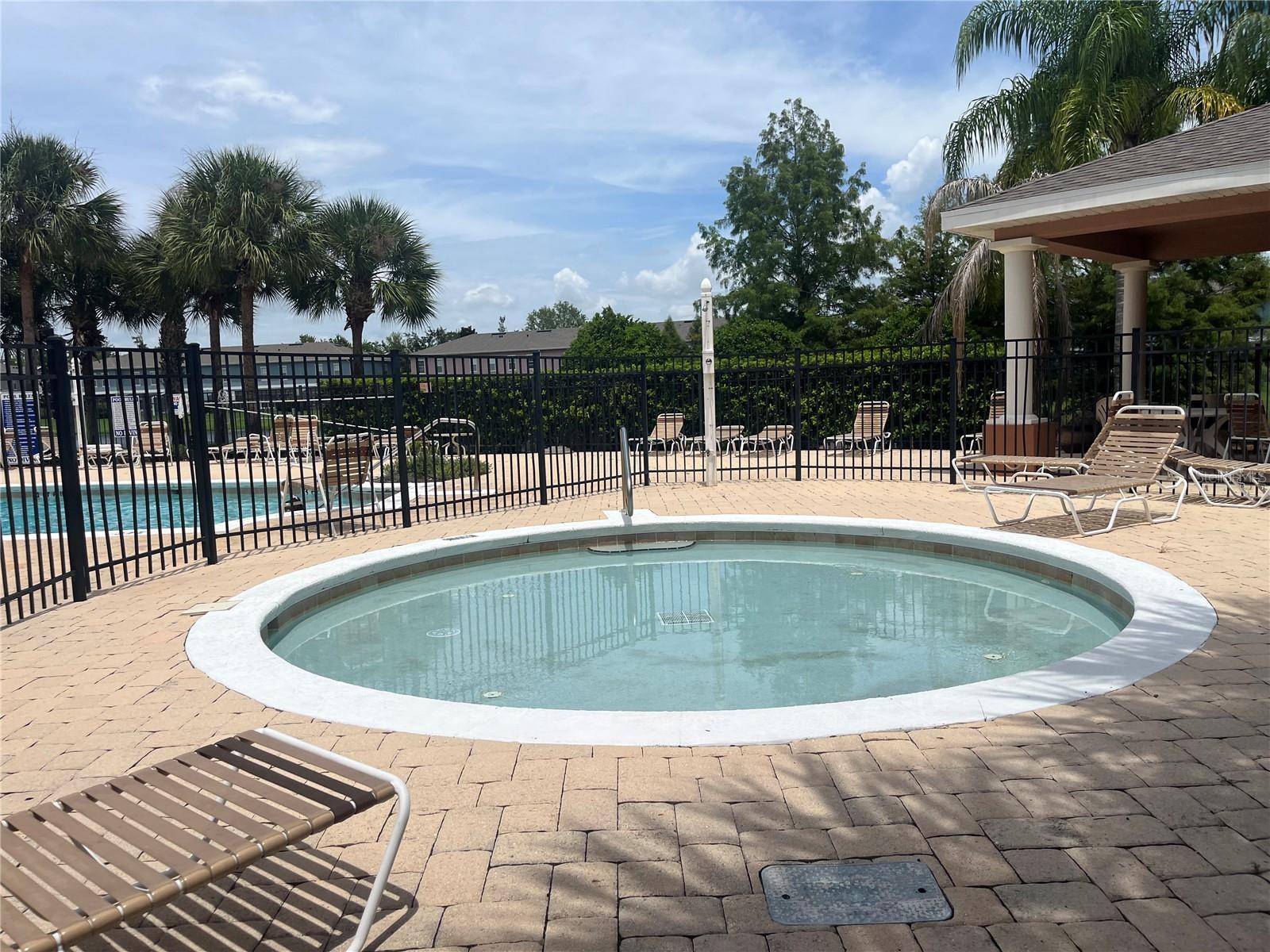 2465 CARAVELLE CIR