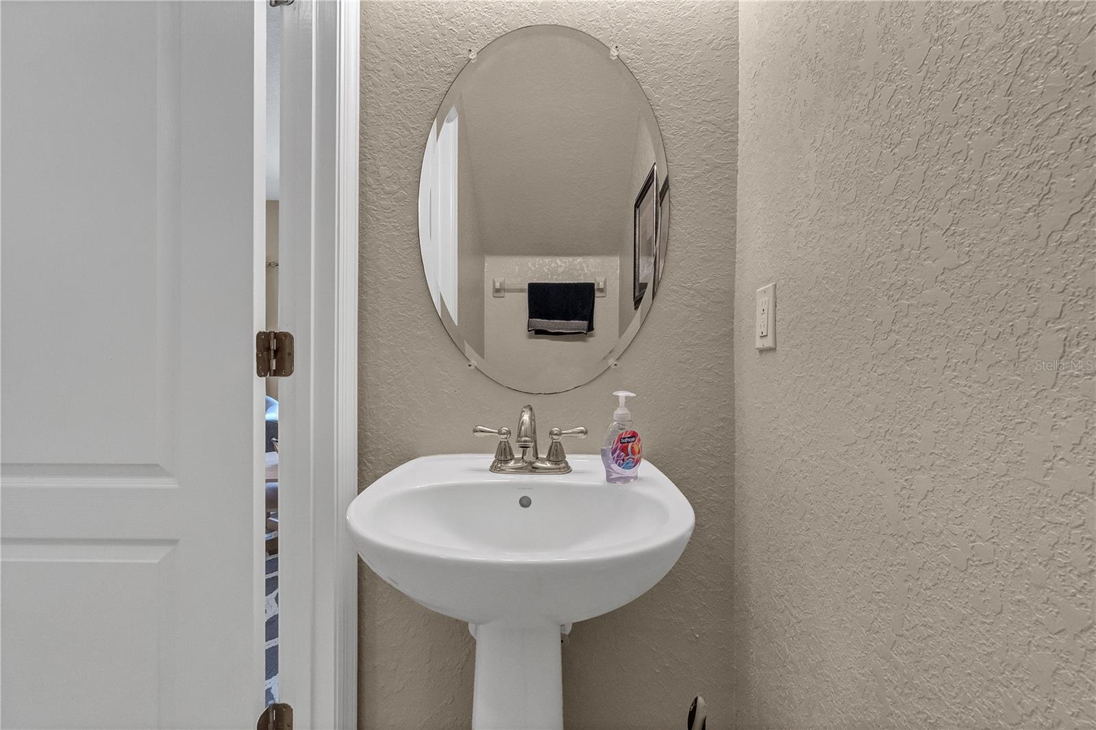 2465 CARAVELLE CIR