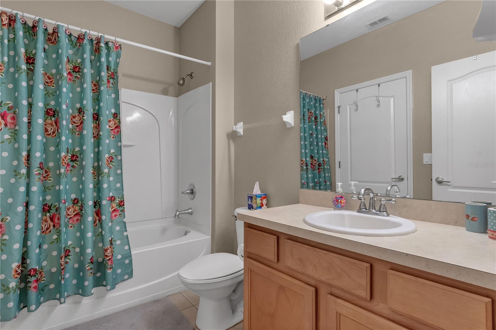 2465 CARAVELLE CIR