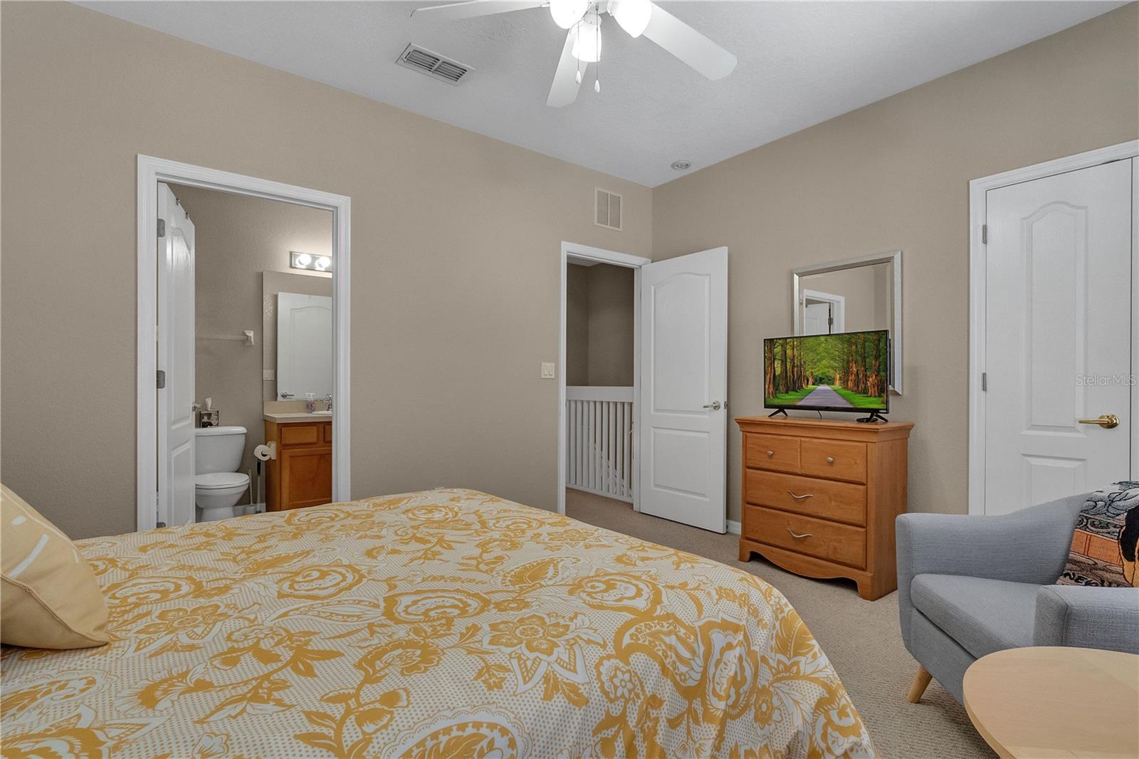 2465 CARAVELLE CIR