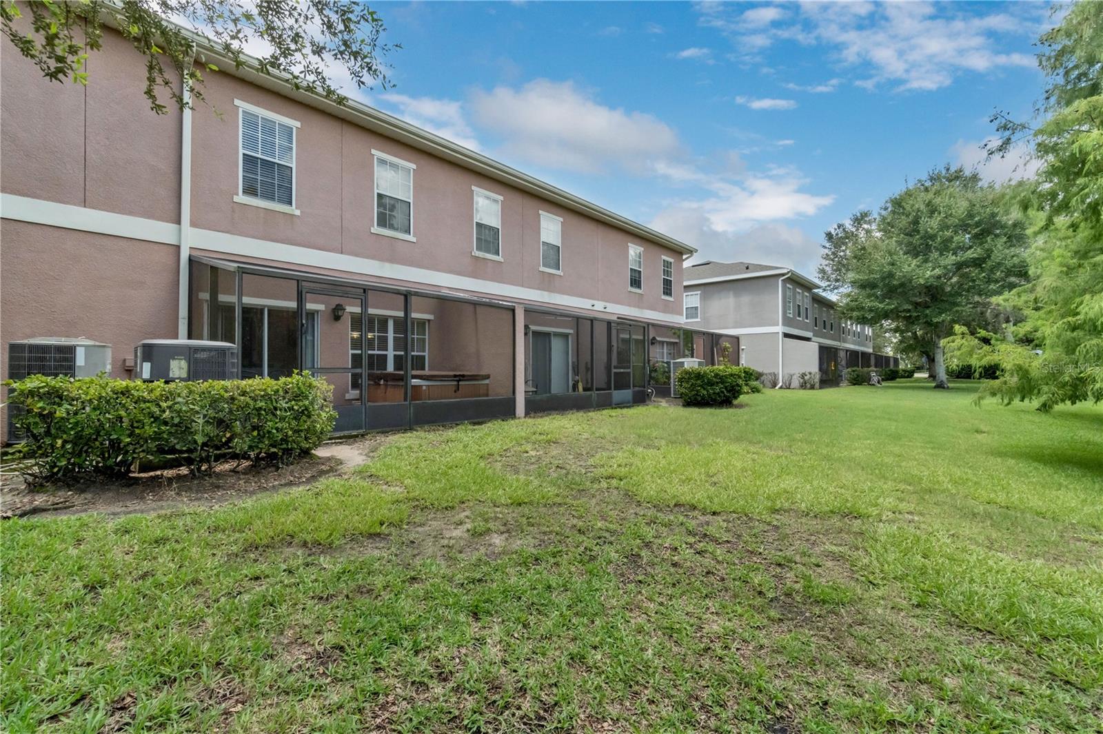 2465 CARAVELLE CIR