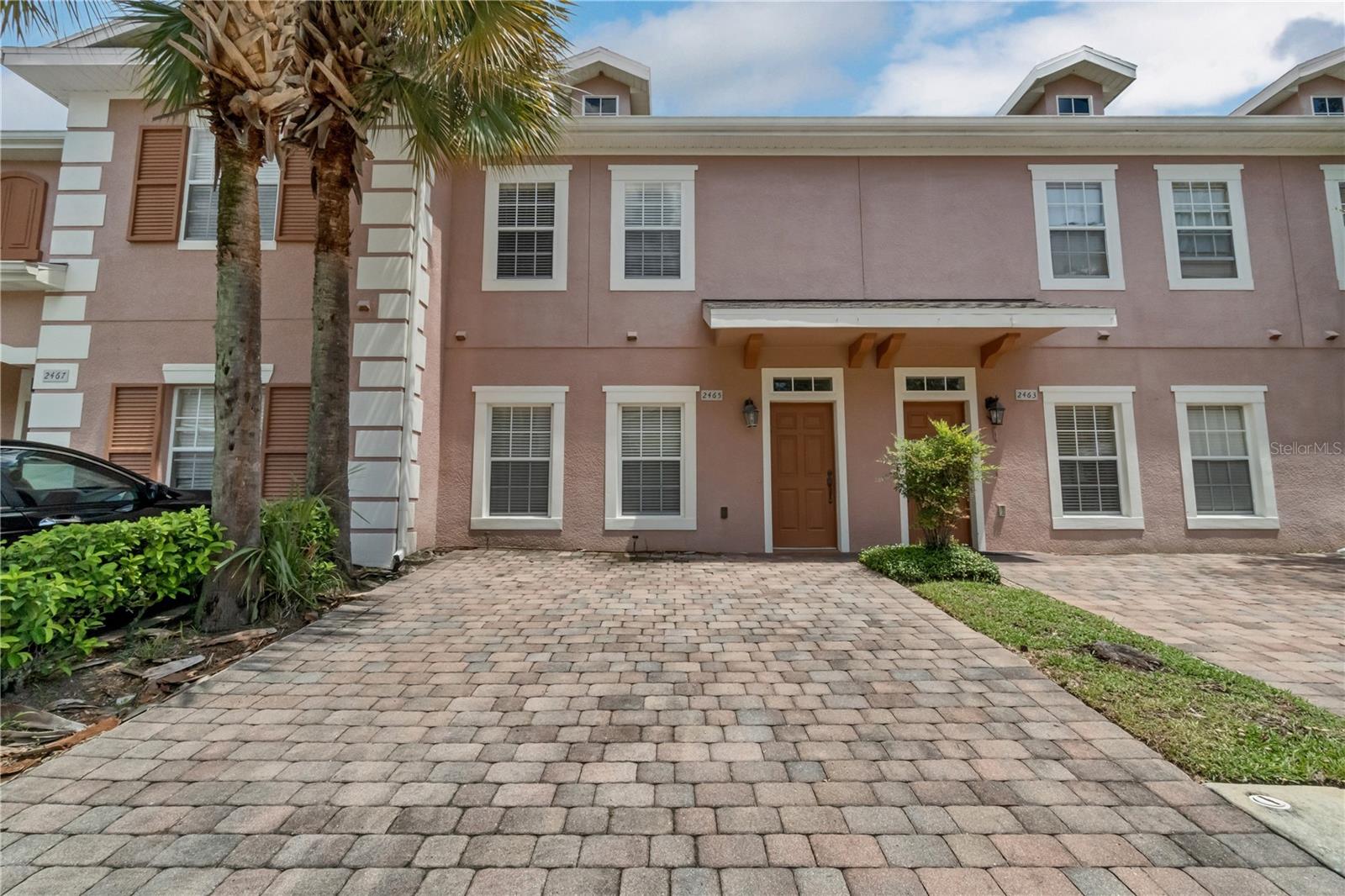2465 CARAVELLE CIR